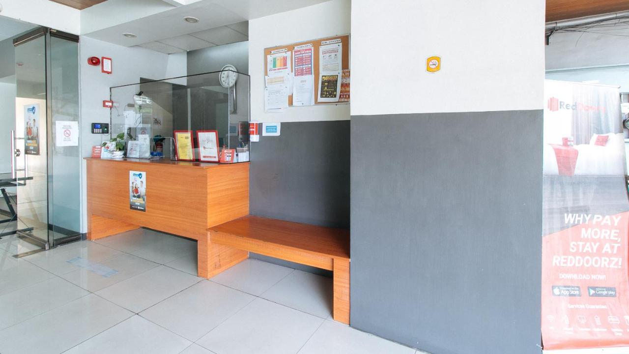 Reddoorz Plus @ Kamuning Ciudad Quezon Exterior foto