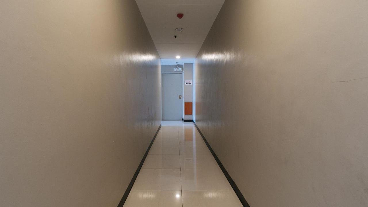 Reddoorz Plus @ Kamuning Ciudad Quezon Exterior foto