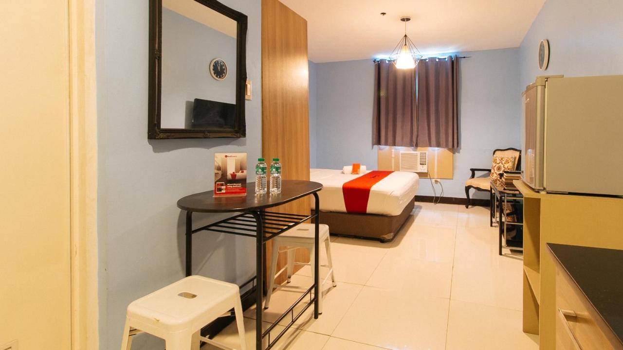 Reddoorz Plus @ Kamuning Ciudad Quezon Exterior foto