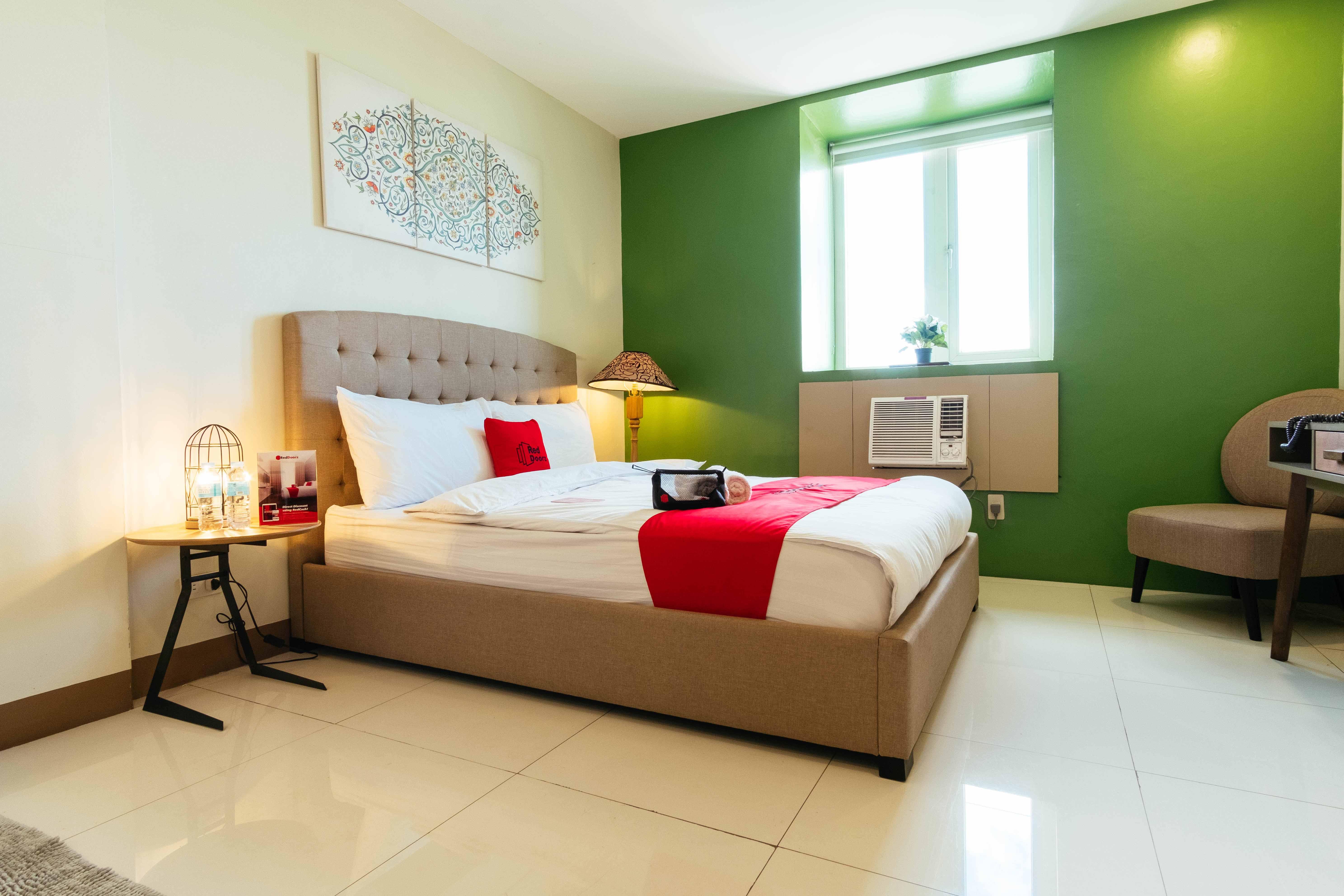 Reddoorz Plus @ Kamuning Ciudad Quezon Exterior foto